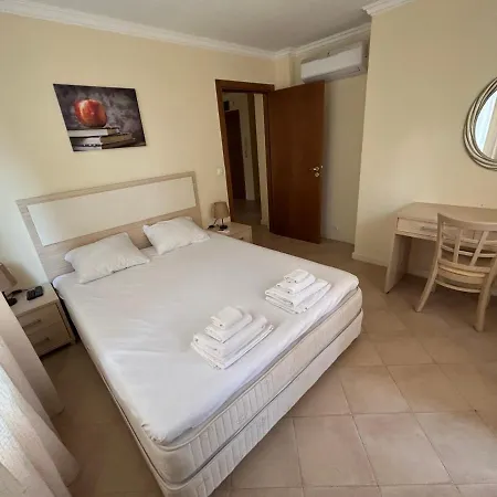 アパート Quiet With Big Terrace In Santa Marina With Parking *