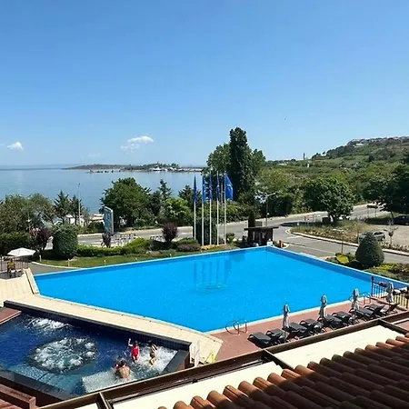 アパート Quiet With Big Terrace In Santa Marina With Parking ソゾポル