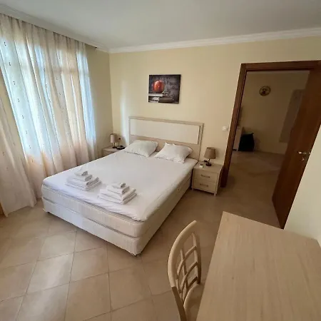 Apartment Quiet With Big Terrace In Santa Marina With Parking *